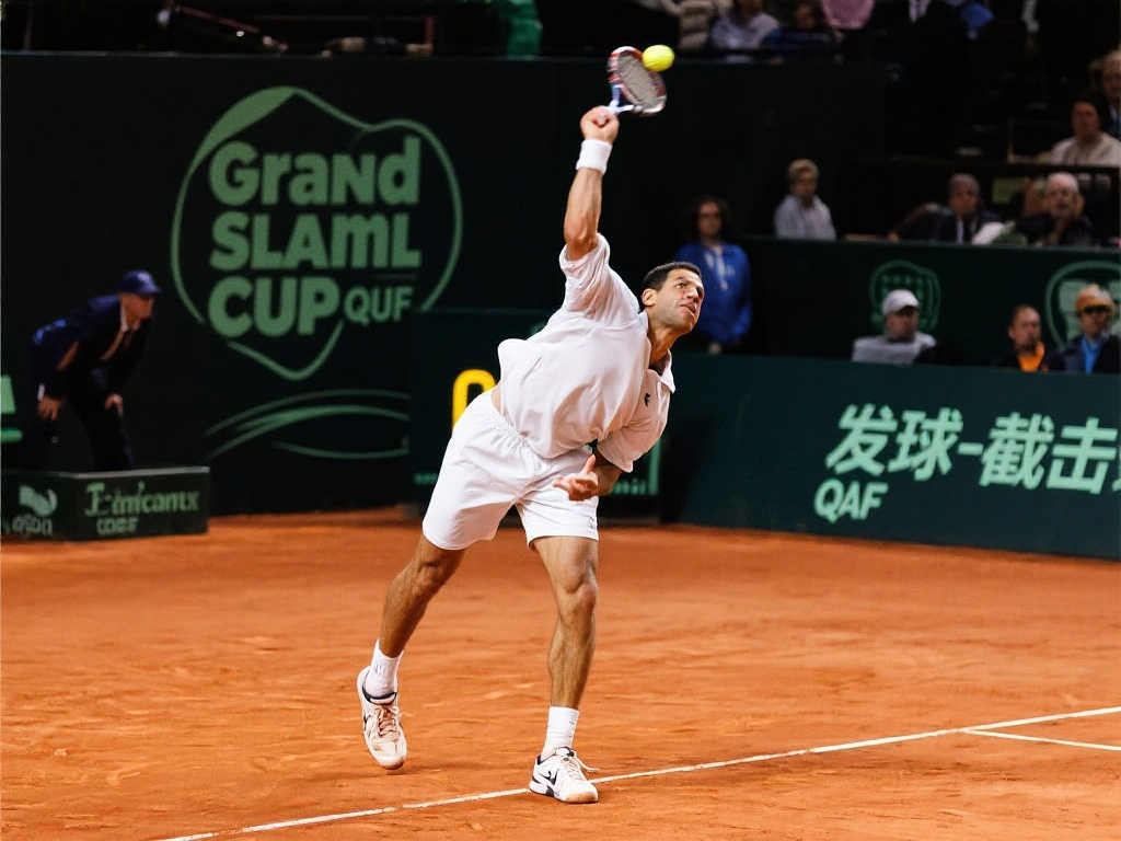 他屢次面臨 他屢次面臨